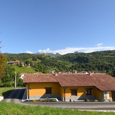 Apartamentos Fuente La Pipa Avin ภายนอก รูปภาพ