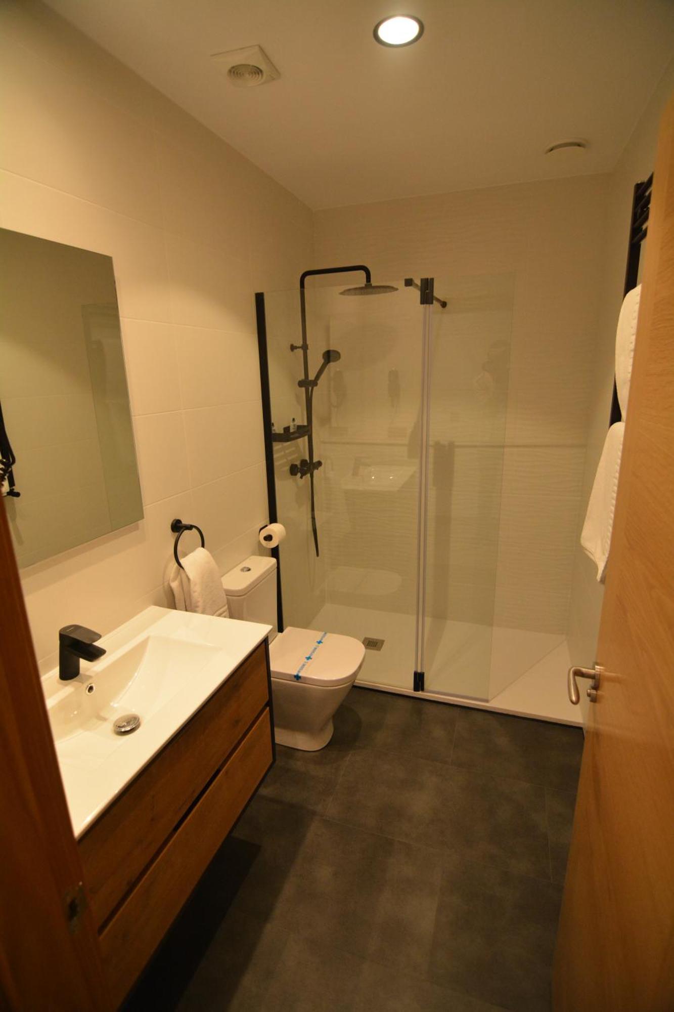 Apartamentos Fuente La Pipa Avin ภายนอก รูปภาพ
