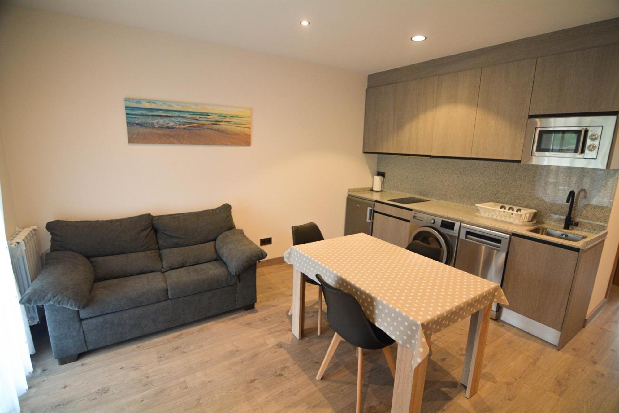 Apartamentos Fuente La Pipa Avin ภายนอก รูปภาพ